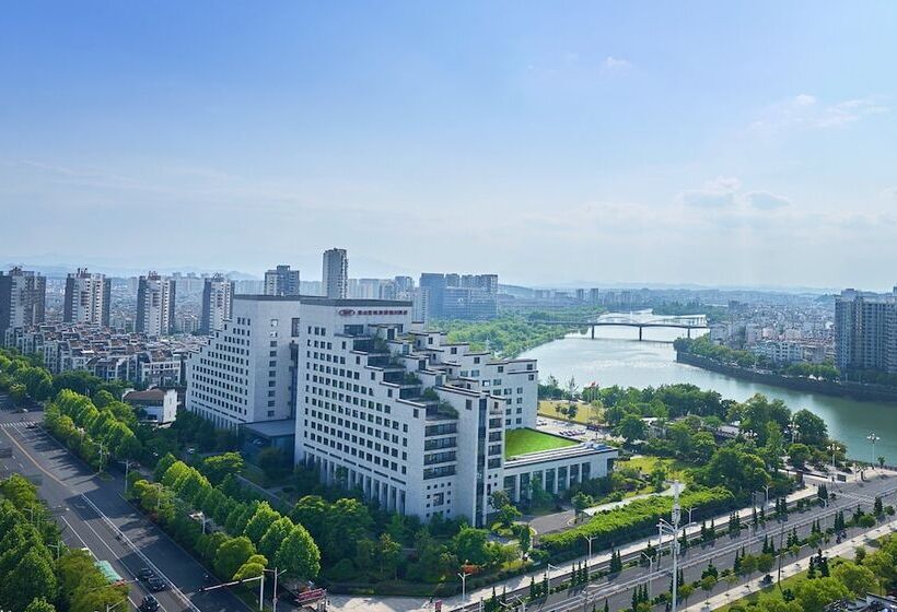 בית מלון כפרי Crowne Plaza Huangshan Yucheng, An Ihg