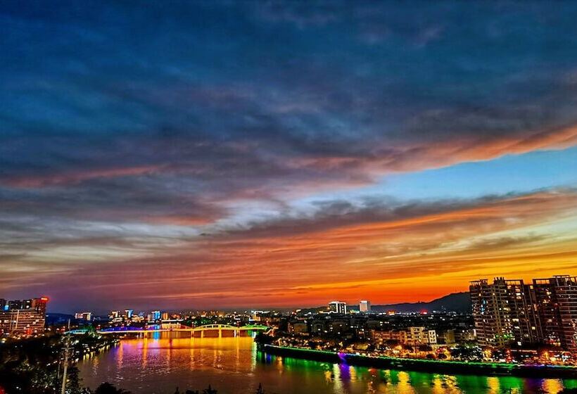 בית מלון כפרי Crowne Plaza Huangshan Yucheng, An Ihg