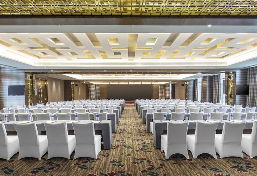 בית מלון כפרי Crowne Plaza Huangshan Yucheng, An Ihg