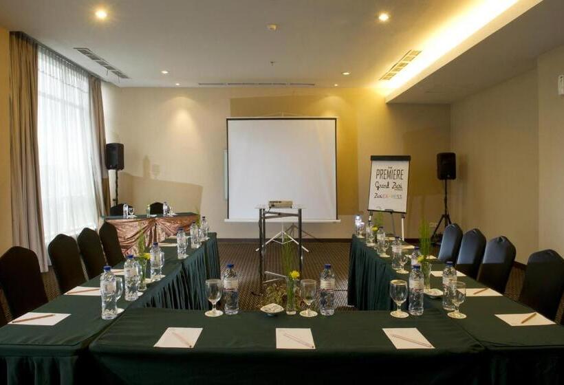 فندق Grand Zuri Cikarang Jababeka