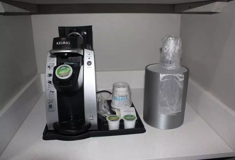 Holiday Inn Express Hotel & Suites Shamrock North By Ihg