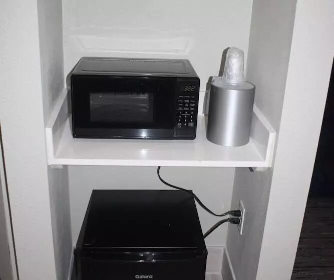 Holiday Inn Express Hotel & Suites Shamrock North By Ihg