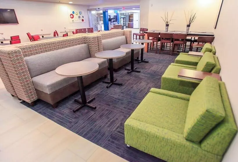 Hotel Holiday Inn Express Daytona Beach   Speedway, An Ihg