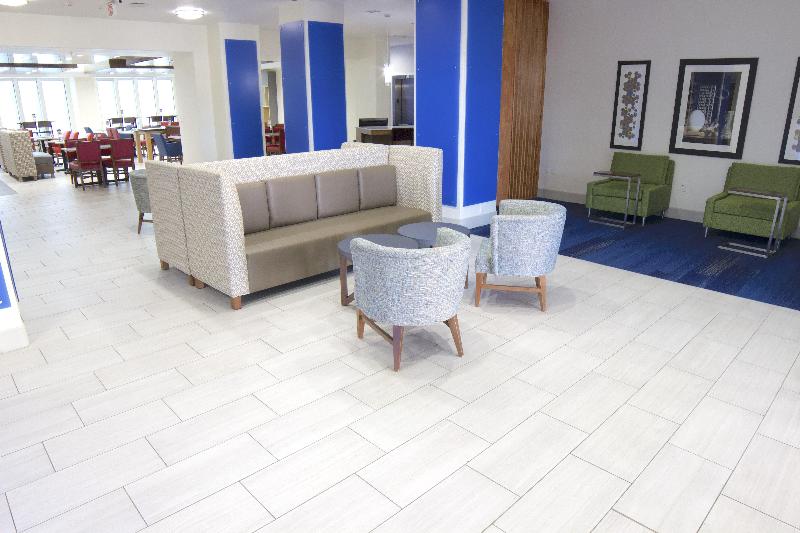 בית מלון כפרי Holiday Inn Express Seguin, An Ihg