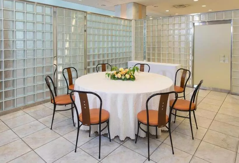 Hotel Keihan Kyobashi Grande