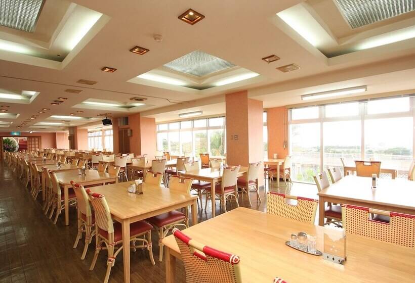 هتل Motobu Green Park And Golf Course