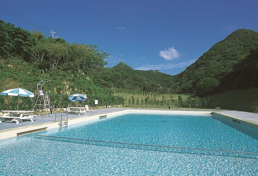 هتل Motobu Green Park And Golf Course