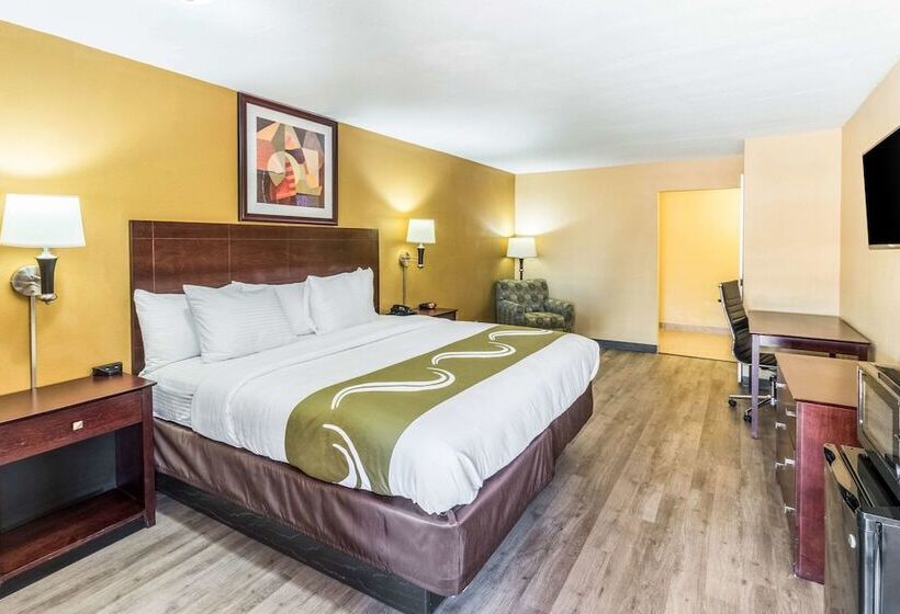 فندق Quality Inn