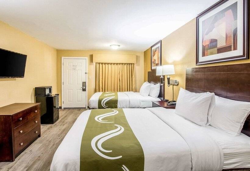 فندق Quality Inn