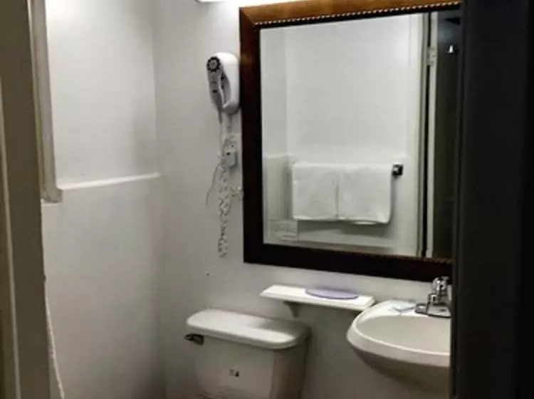 酒店 Regal Inn & Suites