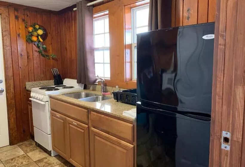 ホテル Sea Horse Inn And Cottages