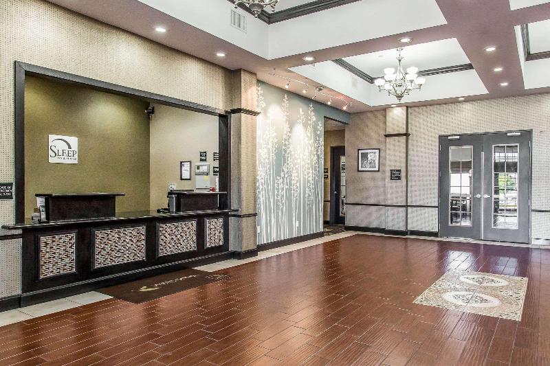 Отель Sleep Inn & Suites West Medical Center