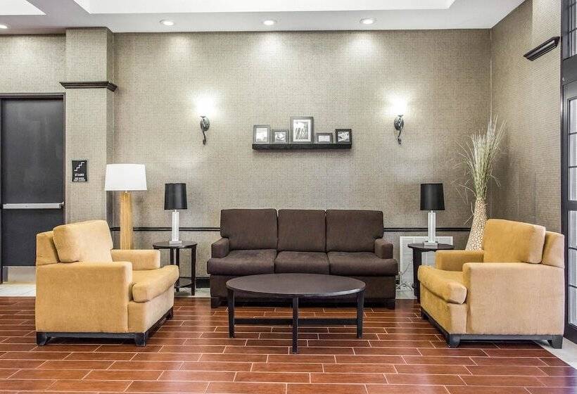 Отель Sleep Inn & Suites West Medical Center