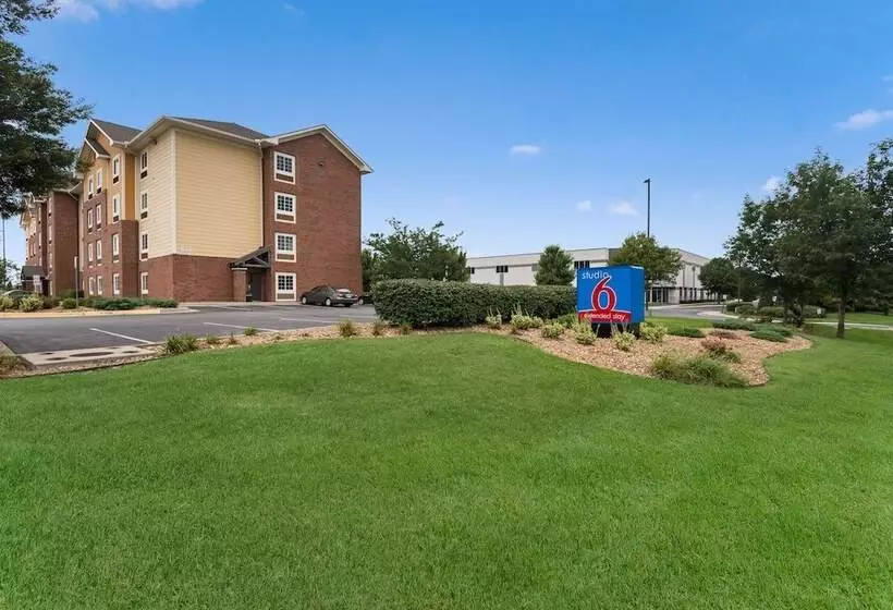 酒店 Studio 6 Lenexa Overland Park