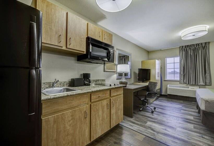 ホテル Studio 6 Lenexa Overland Park