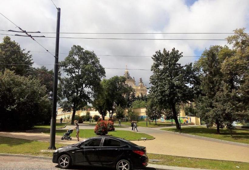 فندق The Georgehouse Hostel