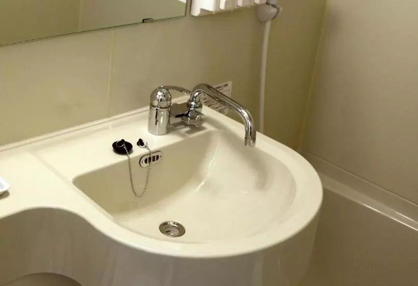 Отель Toyoko Inn Tokushima-eki Bizan-guchi