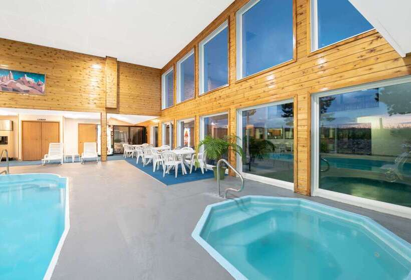 فندق Travelodge By Wyndham Spearfish