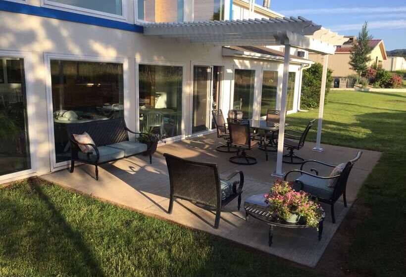 فندق Travelodge By Wyndham Spearfish