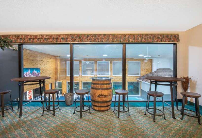 فندق Travelodge By Wyndham Spearfish