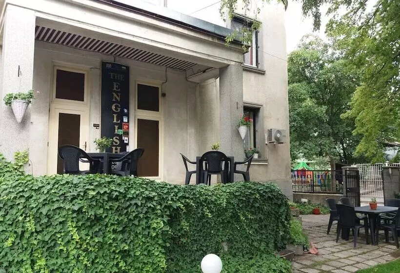 هاستل The English Guest House