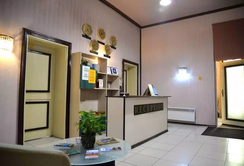 هاستل The English Guest House