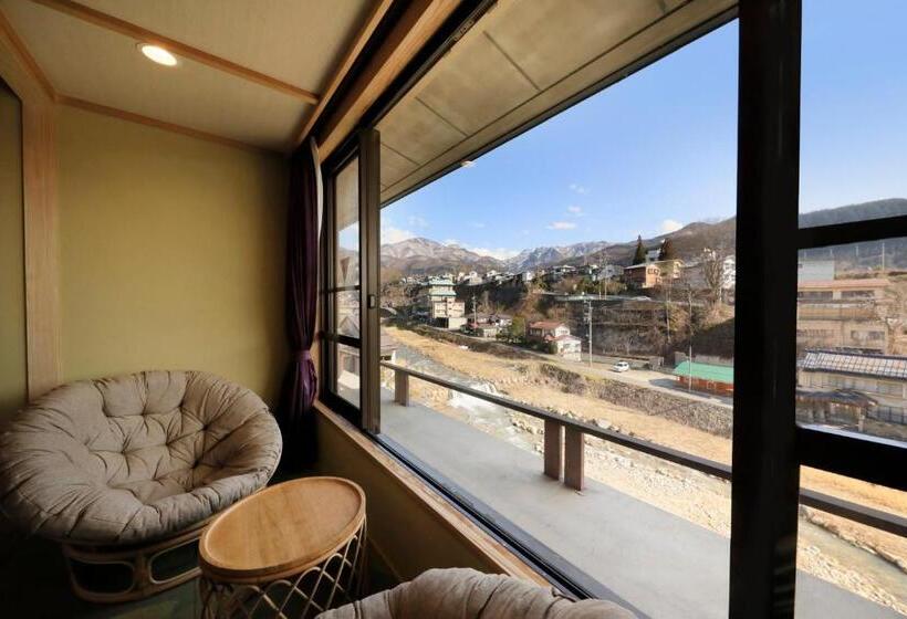 Bed and Breakfast Wafu No Yado Masuya