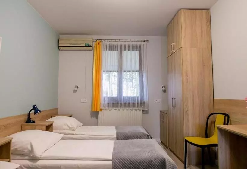 Eko Hotel Na Wierzynka & Park Pinokia