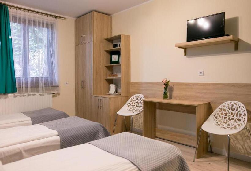 Eko Hotel Na Wierzynka & Park Pinokia