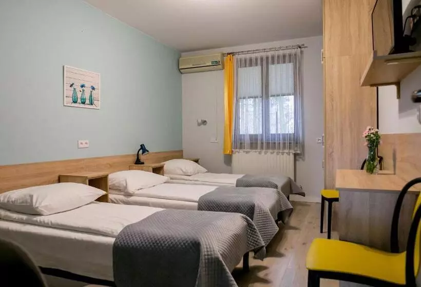 Eko Hotel Na Wierzynka & Park Pinokia