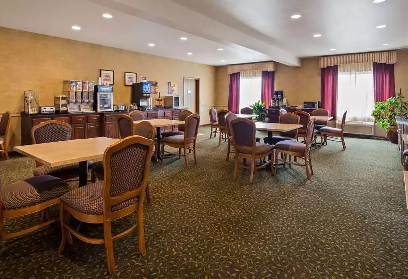 호텔 Best Western Penn Ohio Inn & Suites
