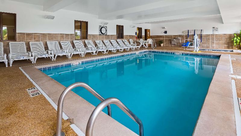Отель Best Western Penn Ohio Inn & Suites