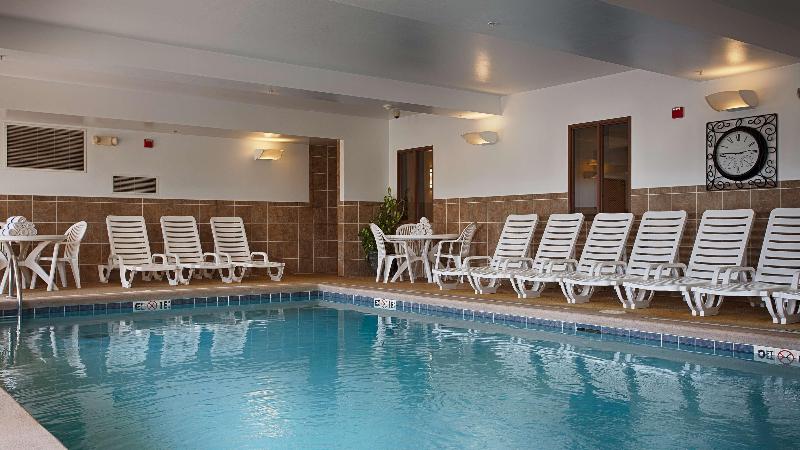 Отель Best Western Penn Ohio Inn & Suites