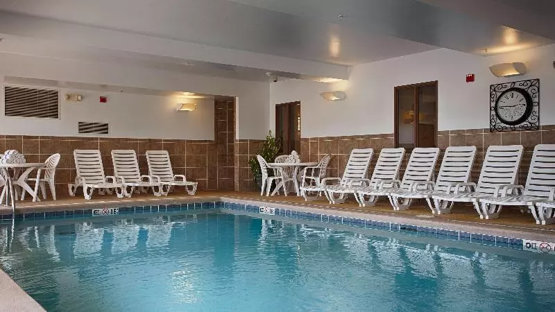 호텔 Best Western Penn Ohio Inn & Suites