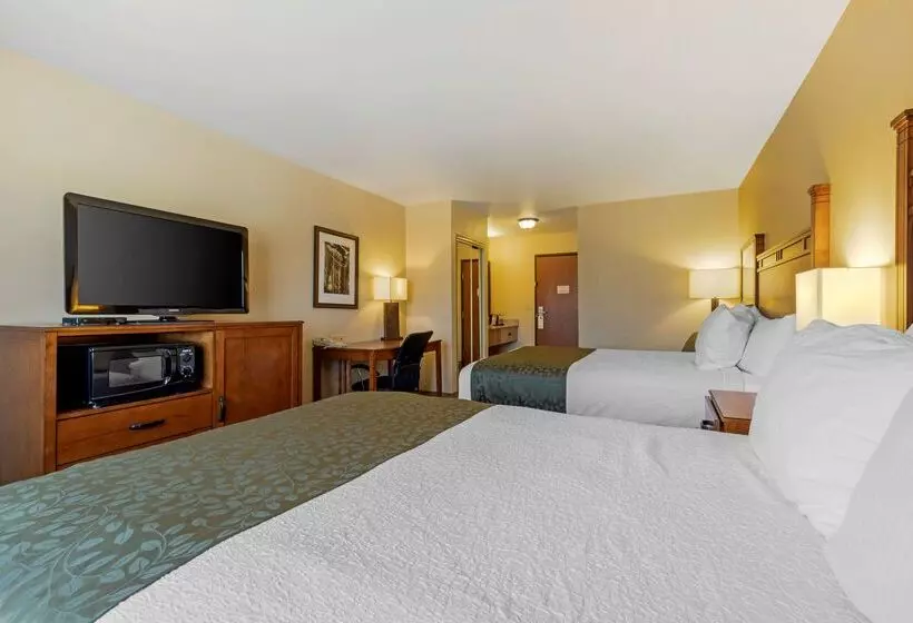 בית מלון כפרי Best Western Plus Red River Inn