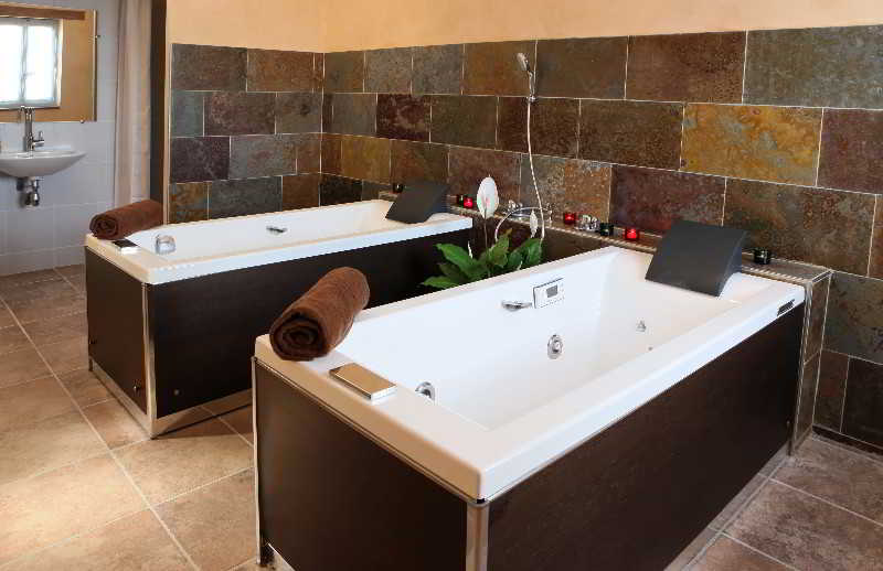 Domaine Saint Roch Hotel Spa