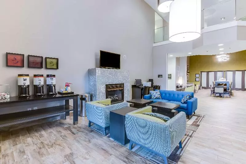 酒店 Hampton Inn White House