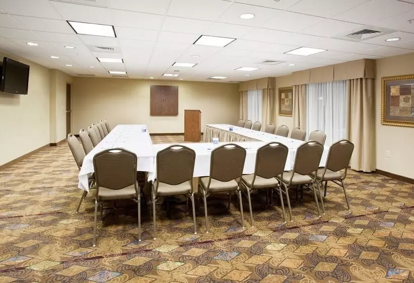 Holiday Inn Express Hotel & Suites Lander, An Ihg