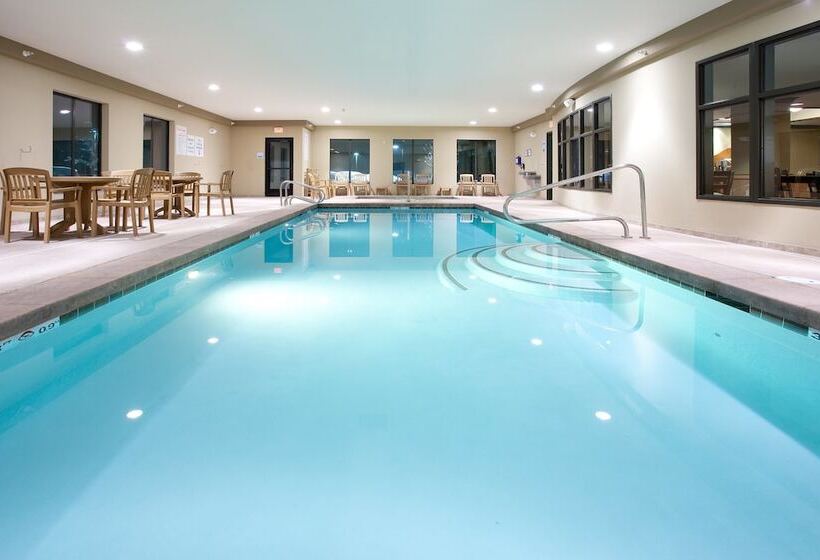 Holiday Inn Express Hotel & Suites Lander, An Ihg
