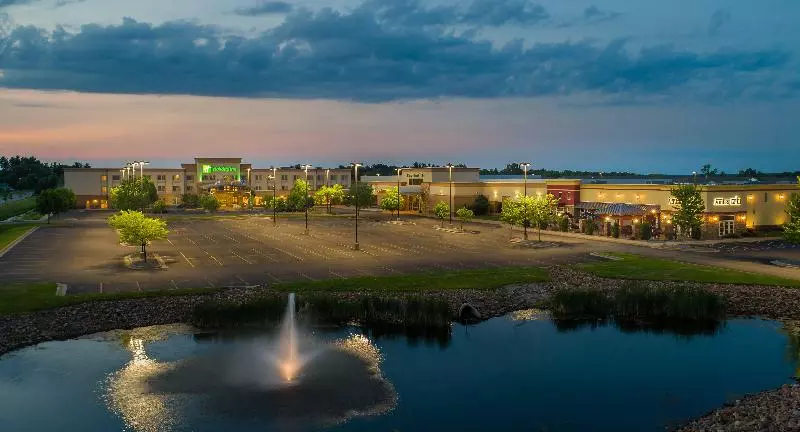 בית מלון כפרי Holiday Inn Stevens Point Convention Center, An Ihg