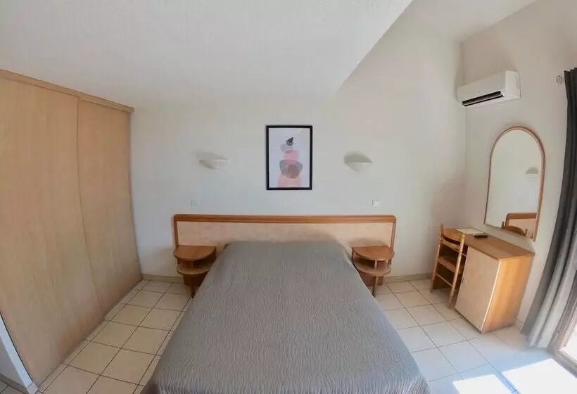 هتل Hôtel Cala Di Sole