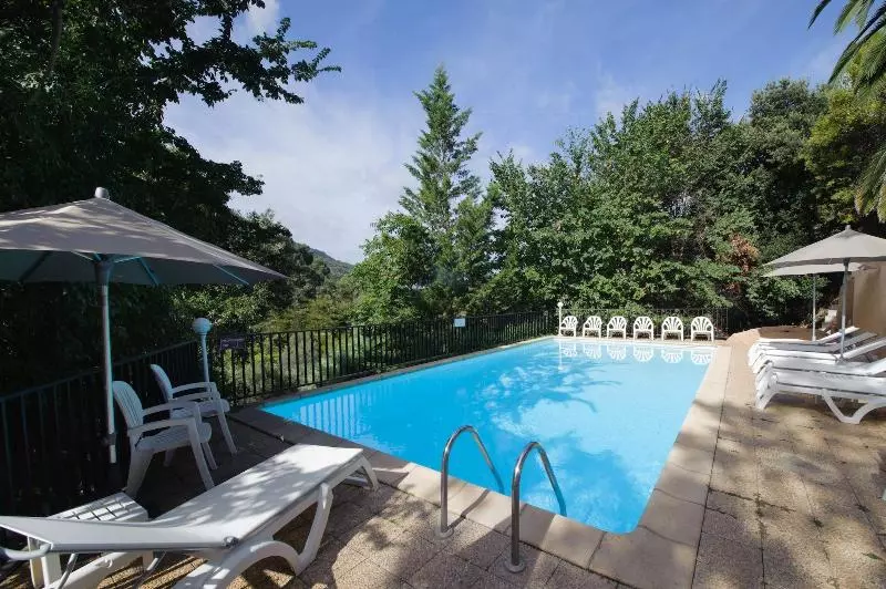 هتل Hôtel Cala Di Sole