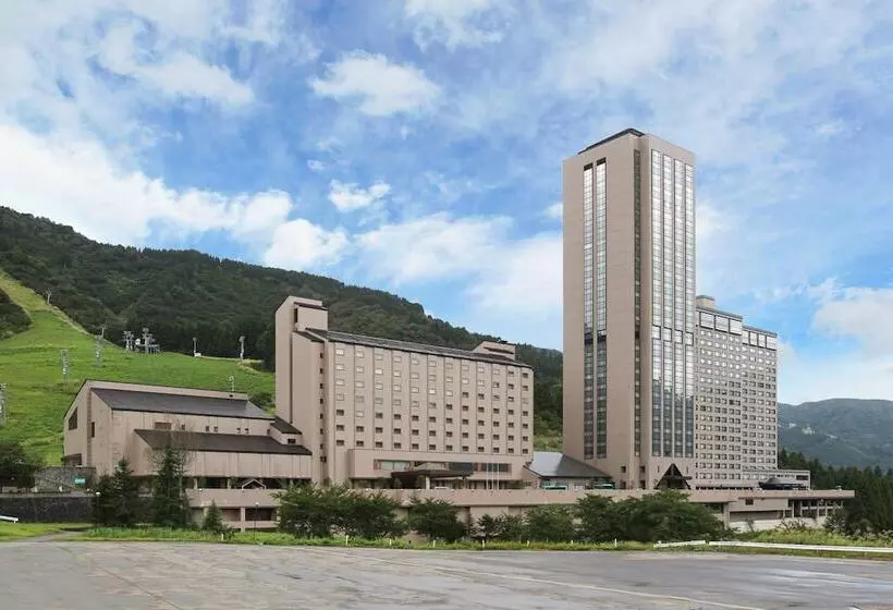 Hotel Naspa New Otani
