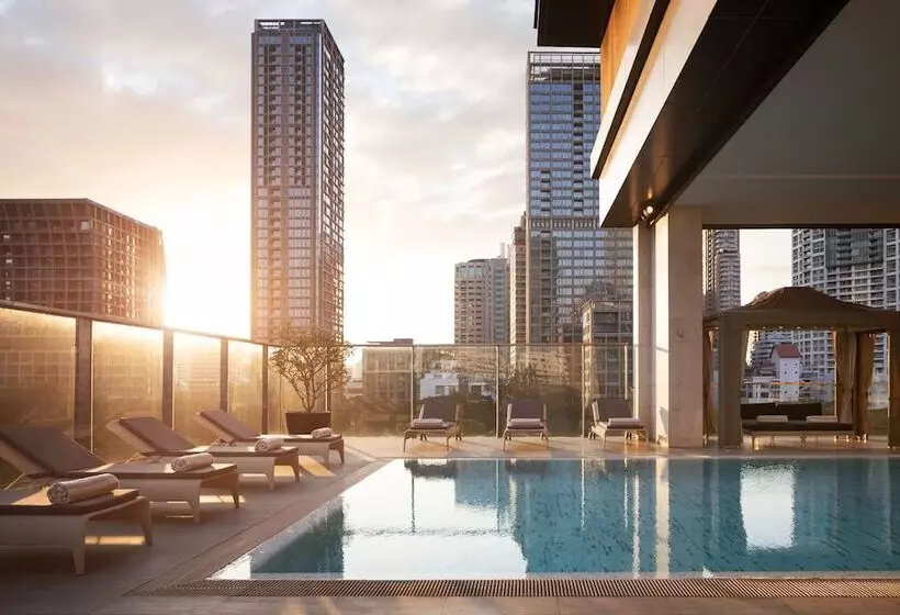 Hotelli Oriental Residence Bangkok
