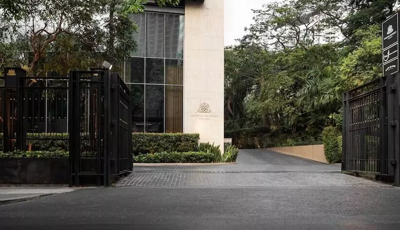 Hotelli Oriental Residence Bangkok