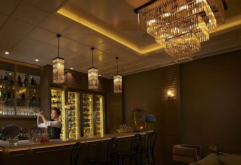 Hotelli Oriental Residence Bangkok