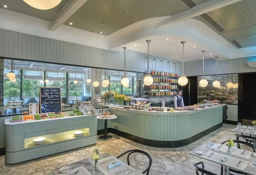 Hotelli Oriental Residence Bangkok