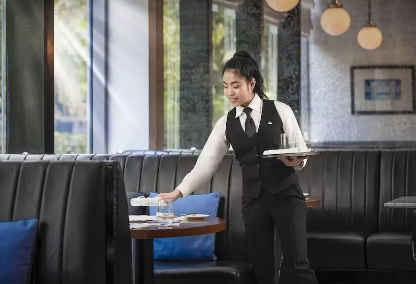 Hotelli Oriental Residence Bangkok