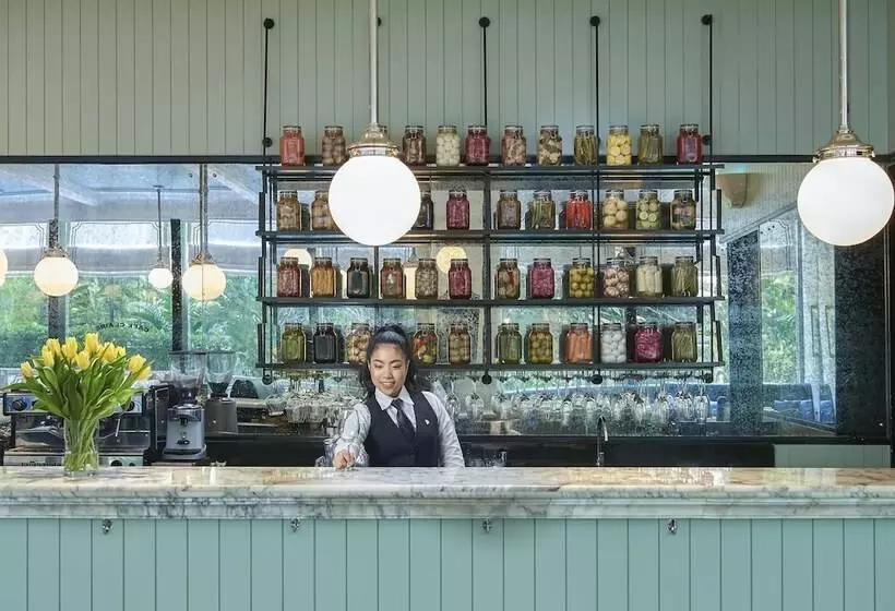 Hotelli Oriental Residence Bangkok