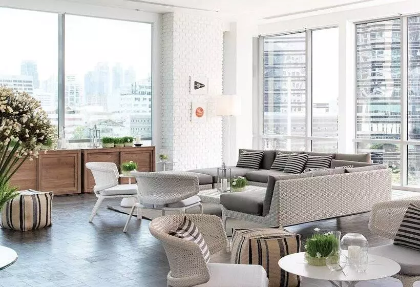 Hotelli Oriental Residence Bangkok